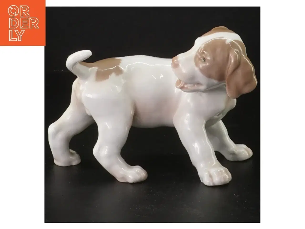 Billede 1 - Keramik hundefigur fra Bing Og Grøndal (str. 17 cm)