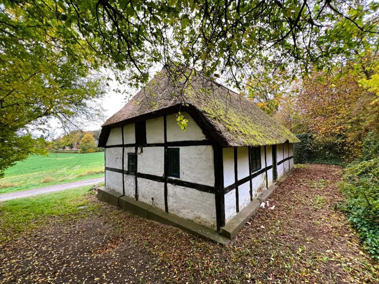 Billede 3 - Lille hus på landet