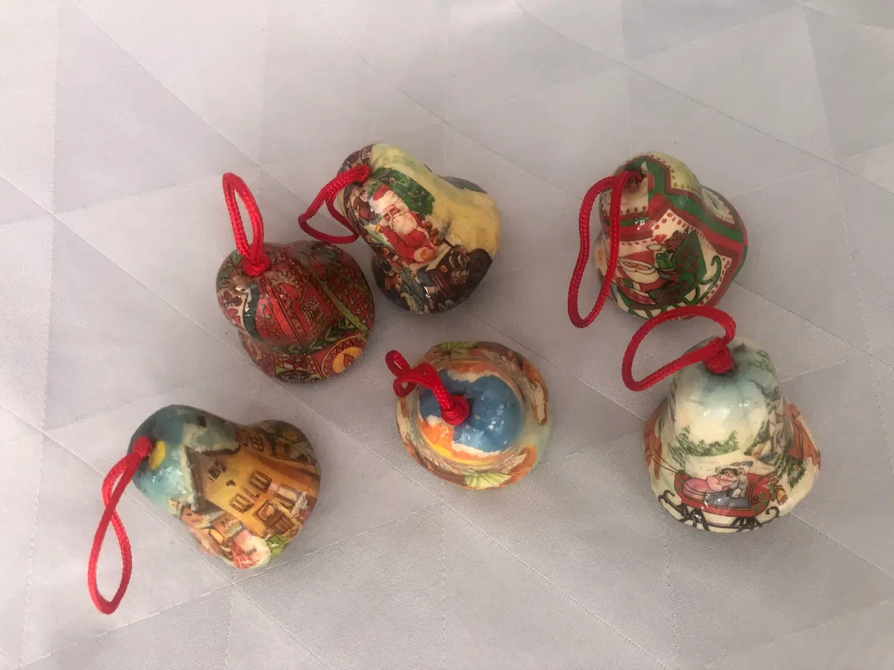 Billede 4 - 6 ældre juleklokker til ophæng