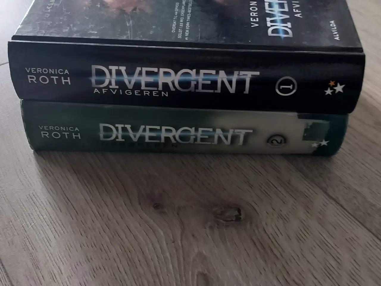 Billede 3 - Divergent af Veronica Roth 