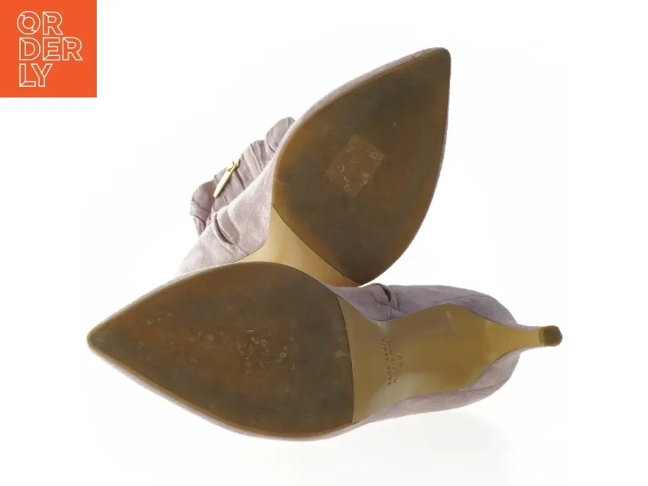 Billede 4 - Lyserød ruskindsstøvletter med hæl fra Roccamore (str. 39 )