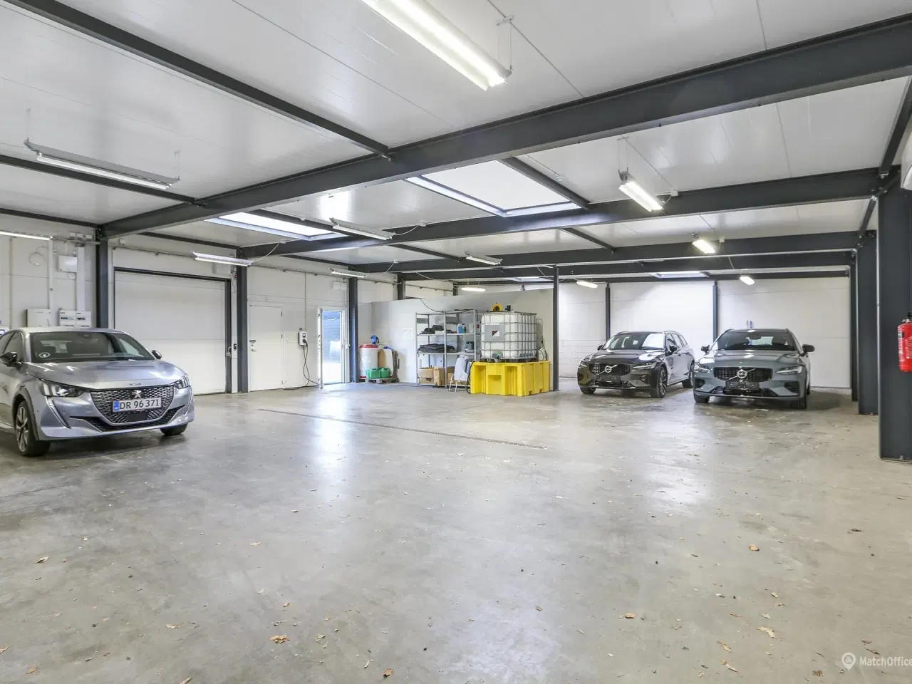 Billede 2 - Meget indbydende lager og kontor tæt på lufthavnen