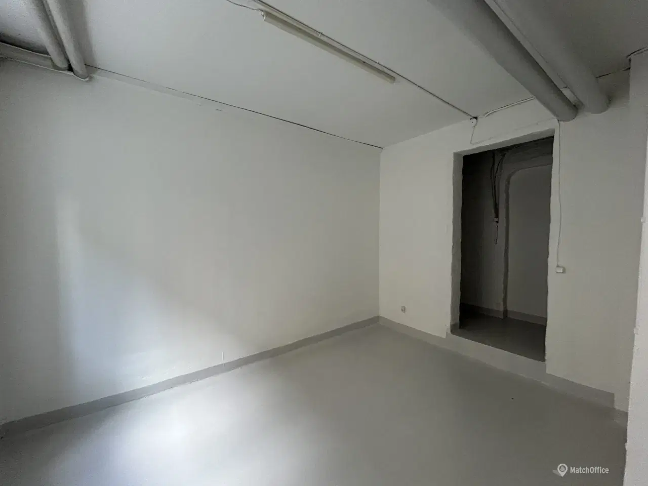 Billede 8 - Kontor til leje på Gasværksvej 11. kld.