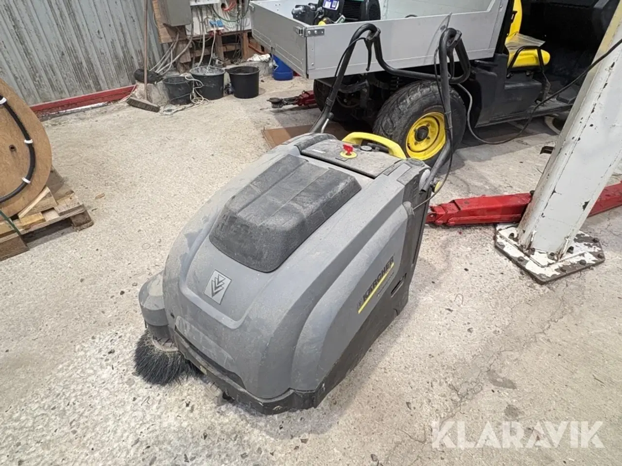 Billede 1 - Fejemaskine Kärcher Professional