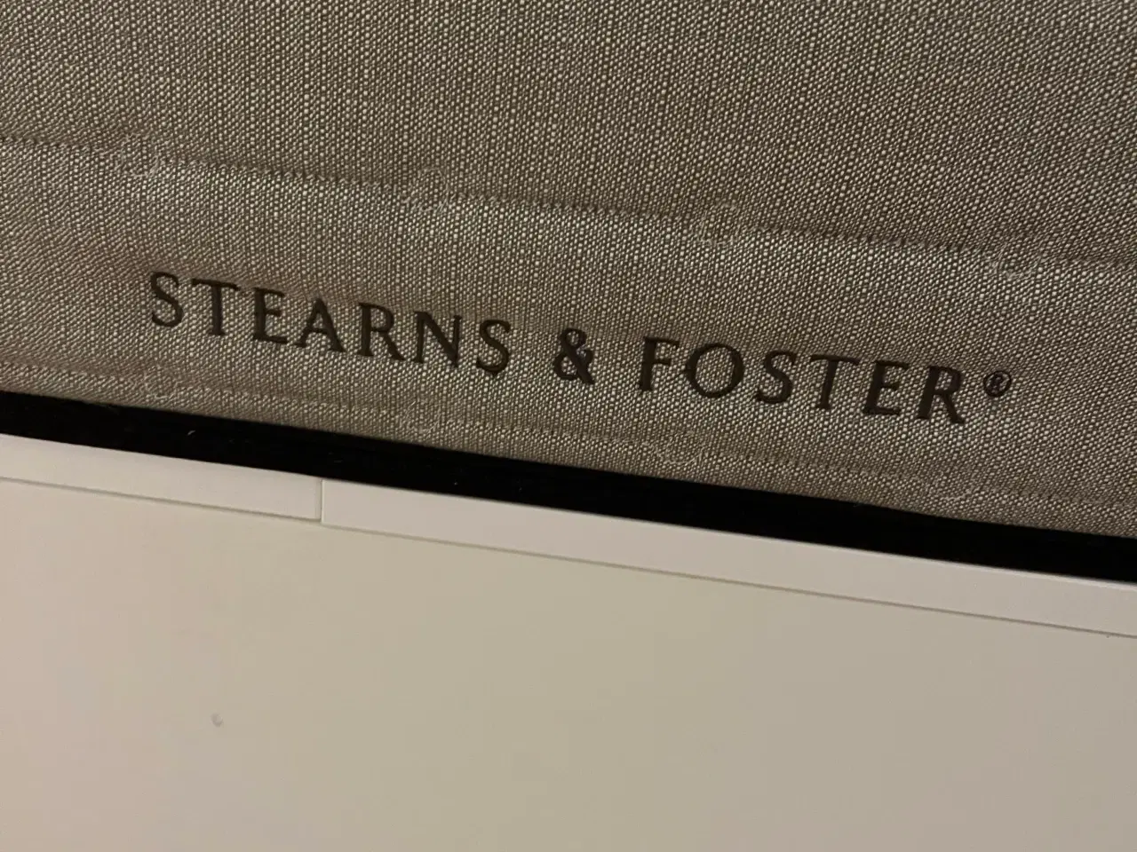 Billede 3 - Tempur- Amerikansk model  https://www.stearnsandfo