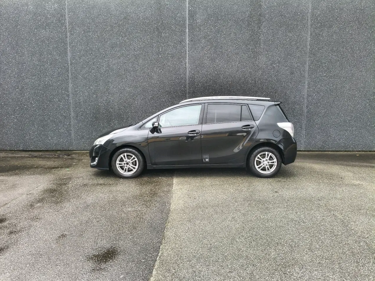 Billede 1 - Toyota SportsVan 2,0 D-4D DPF T2 Touch 124HK 6g