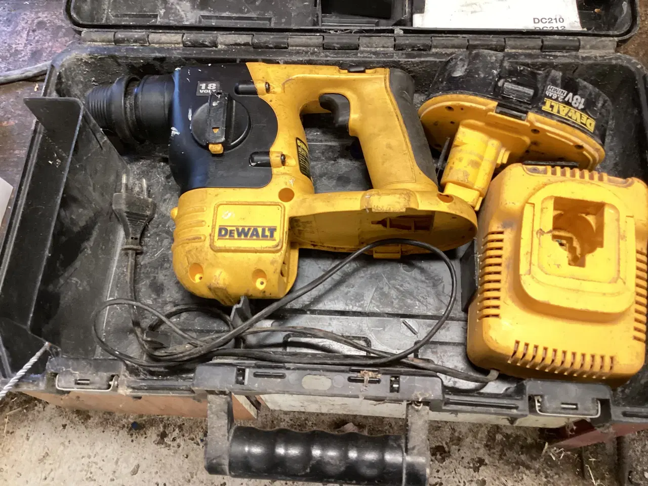 Billede 2 - Dewalt borehammer