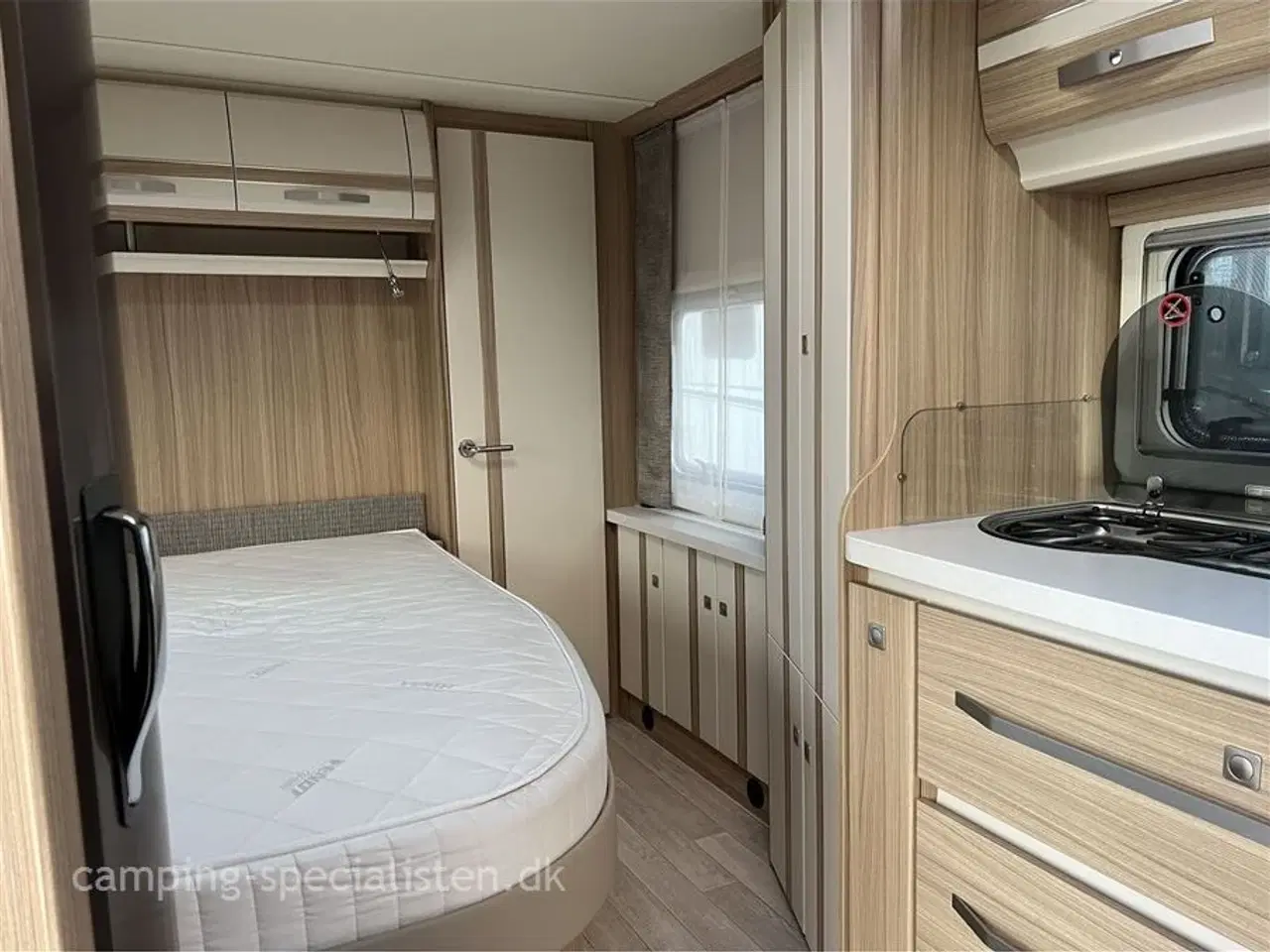 Billede 13 - 2019 - Fendt Bianco Activ 515 SFD   2019 model Fendt Bianco Activ 515 SFD – se den nu hos Camping-Specialisten i Silkeborg