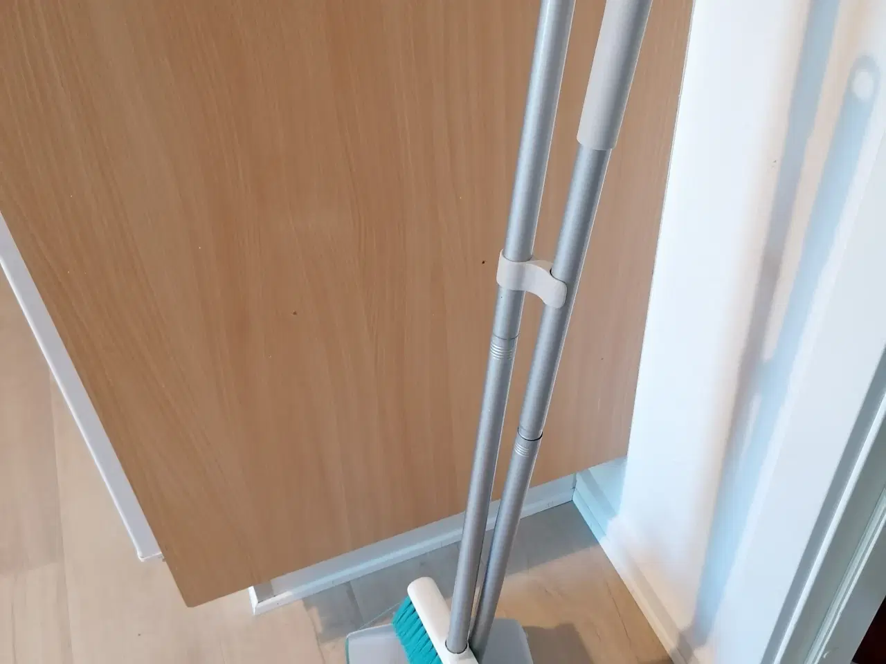 Billede 1 - Fejebakke/kost