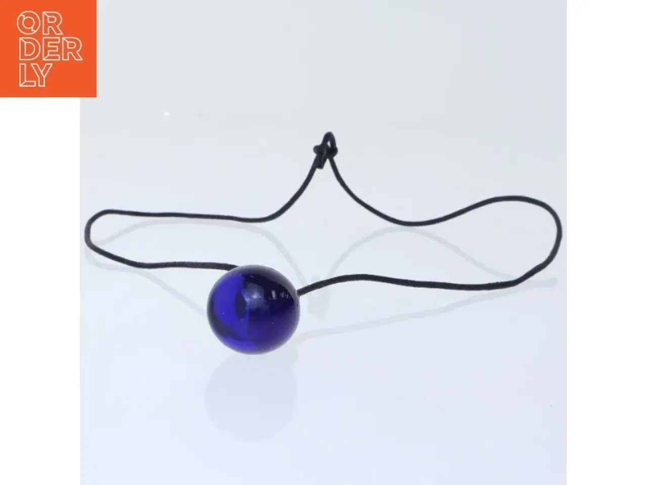 Billede 2 - Blå glas vedhæng med snor (str. 67 cm)