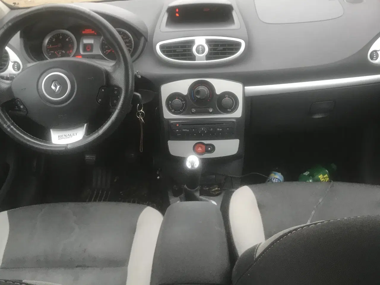 Billede 9 - Renault Clio dCi 75 Sport Tourer årg. 2012 Grøn ej