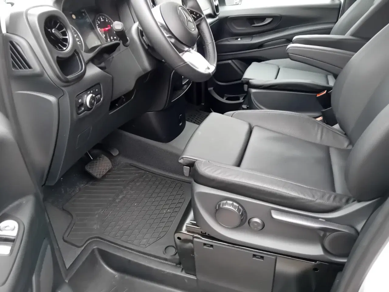 Billede 5 - Mercedes Vito 114 2,0 CDi A2 Kassevogn PRO aut. RWD