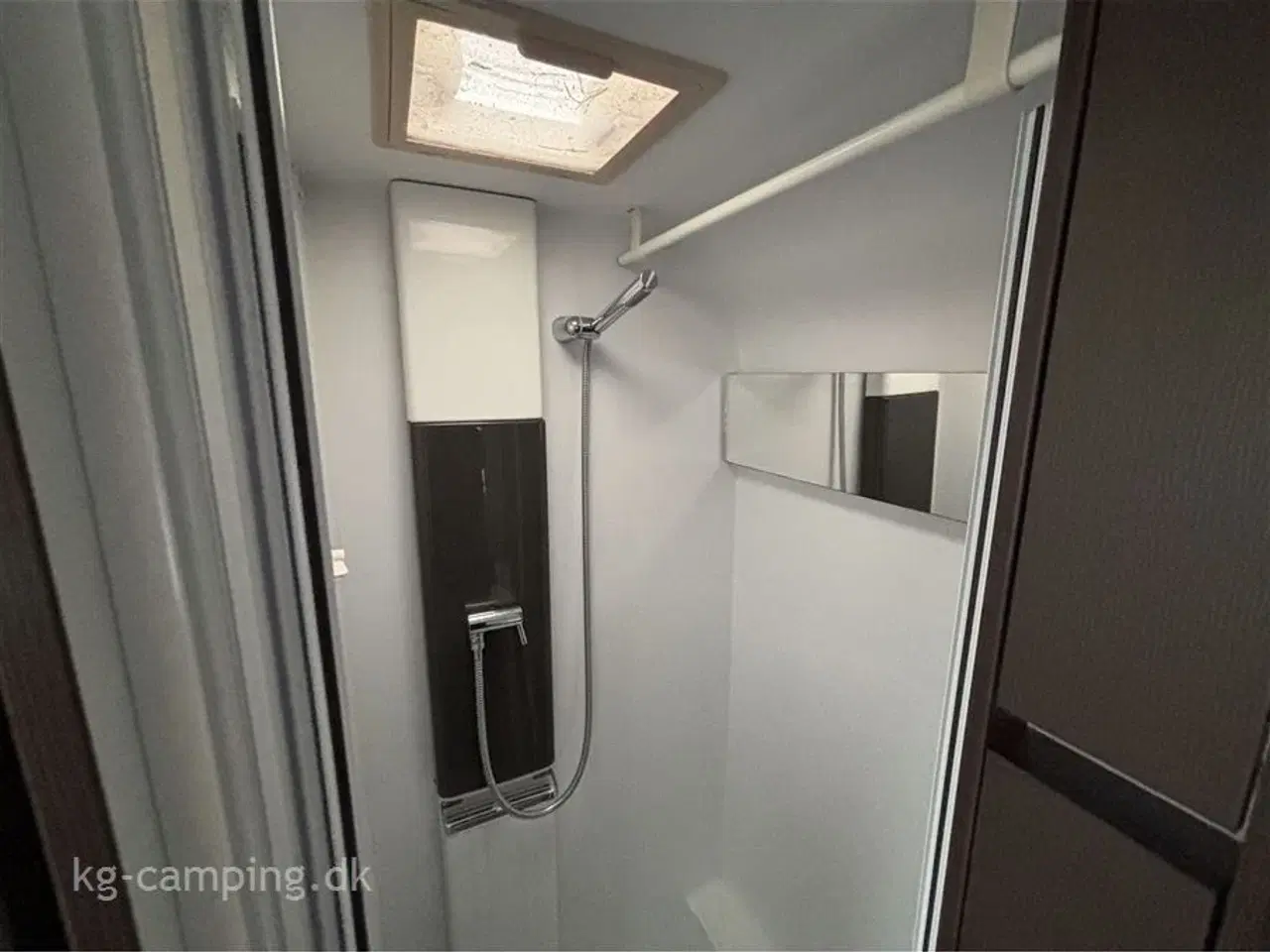 Billede 15 - 2020 - Adria Alpina 663 HT Populær Vogn med Fortelt og mover