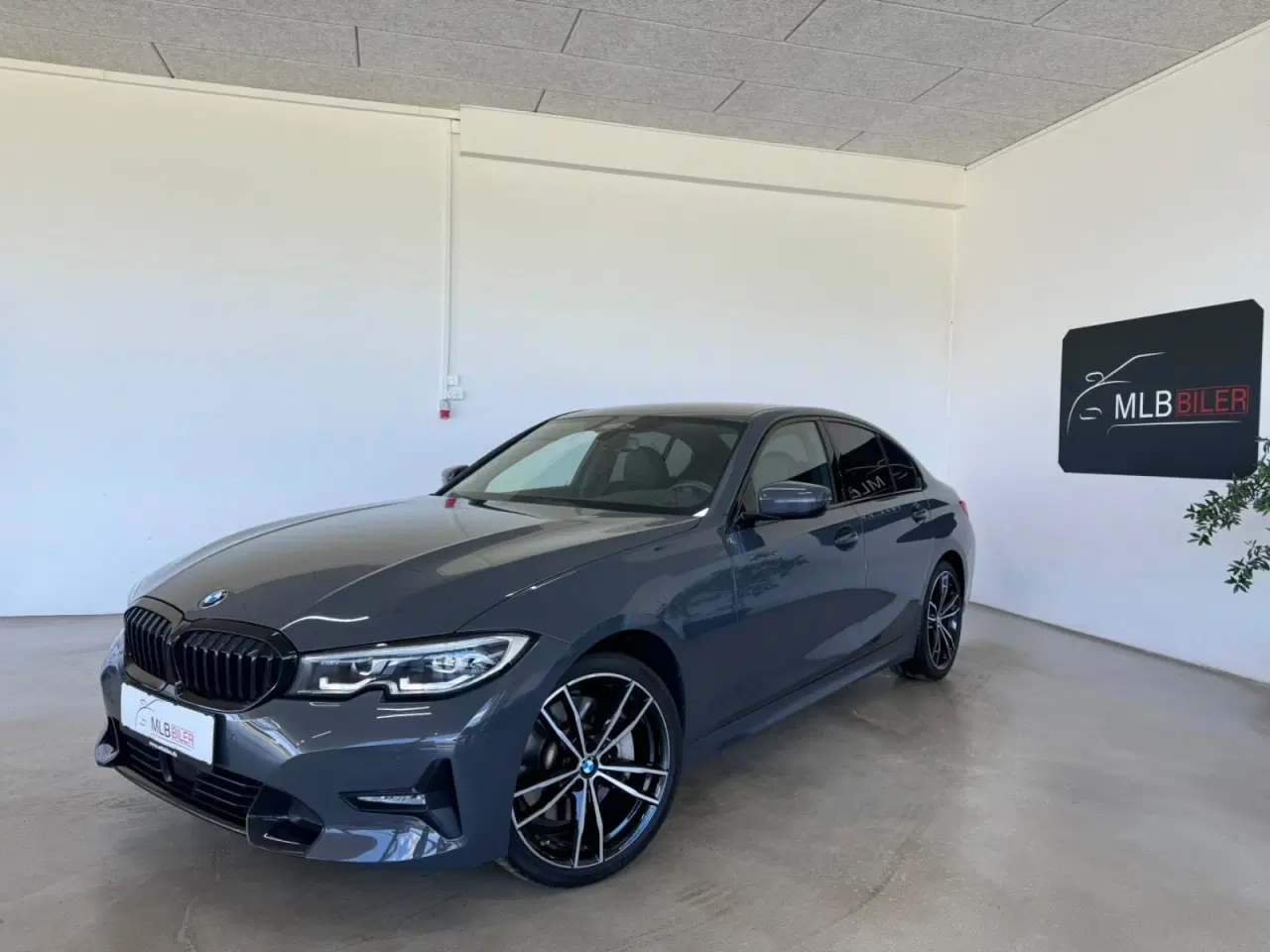 Billede 1 - BMW 330i 2,0 Sport Line aut.