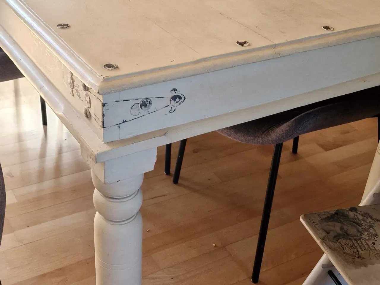 Billede 3 - Spisebord. 6 spisebord stole. Ektorp lænestol