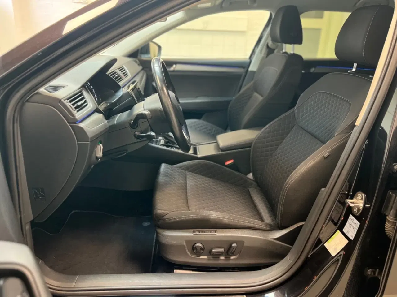 Billede 9 - Skoda Superb 2,0 TDi 150 Style Combi DSG
