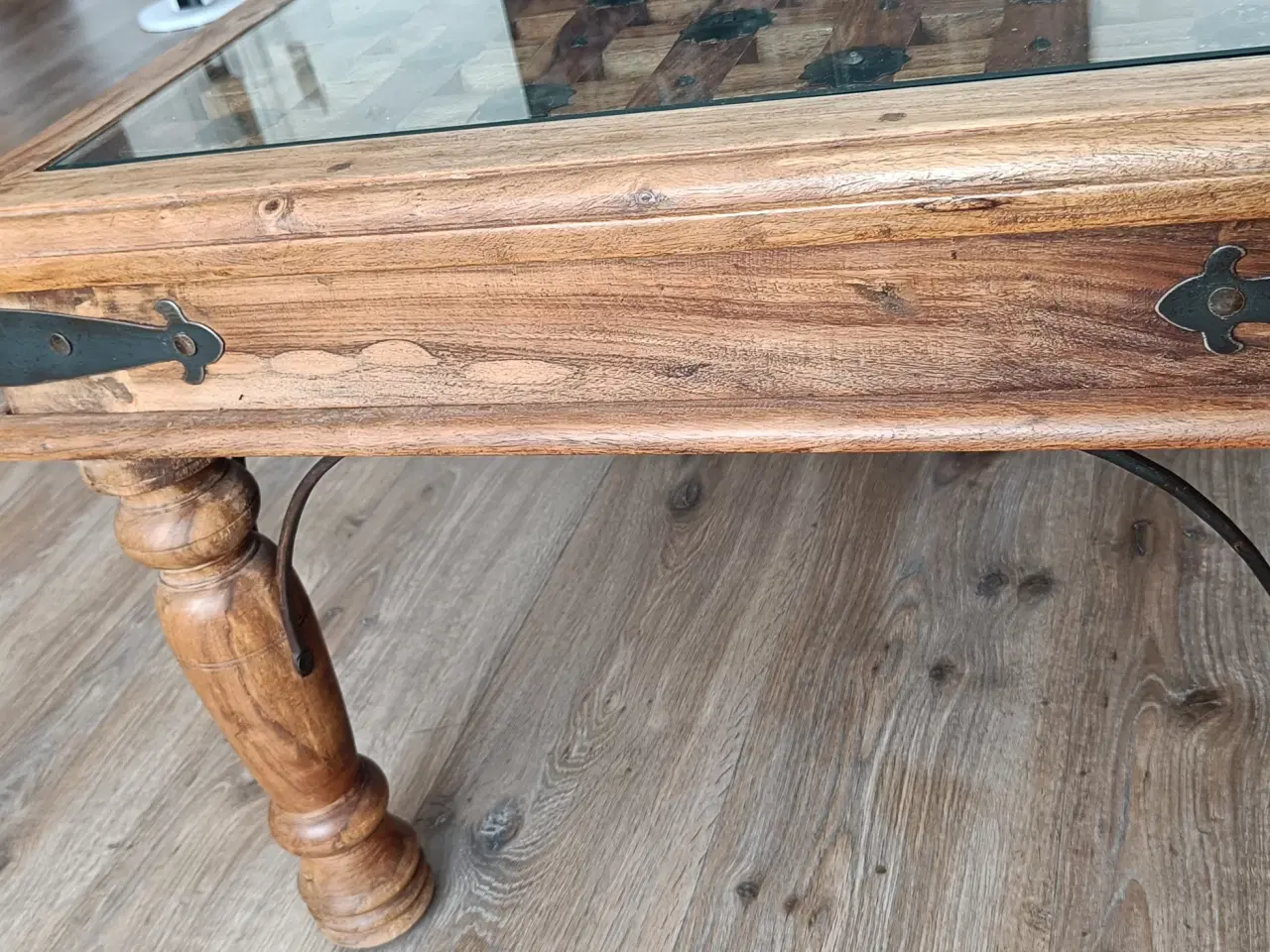 Billede 5 - Sofabord med glasplade 