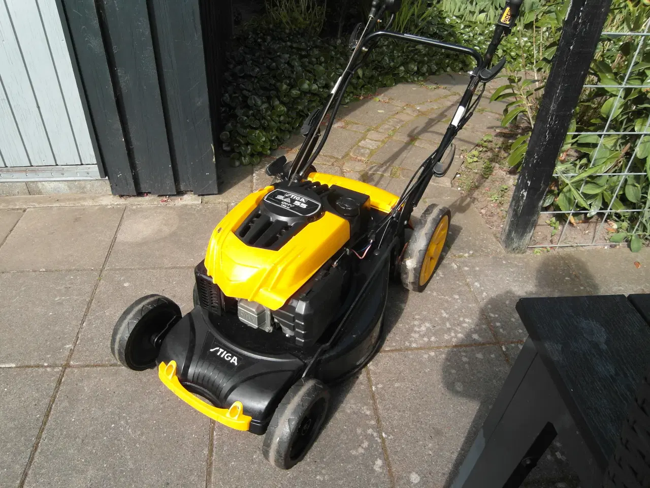 Billede 2 - Plæneklipper Stiga 