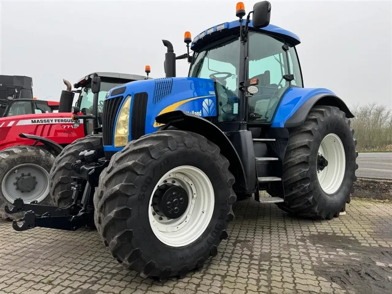 Billede 1 - New Holland T8050 MED AFFJEDRET FORAKSEL!