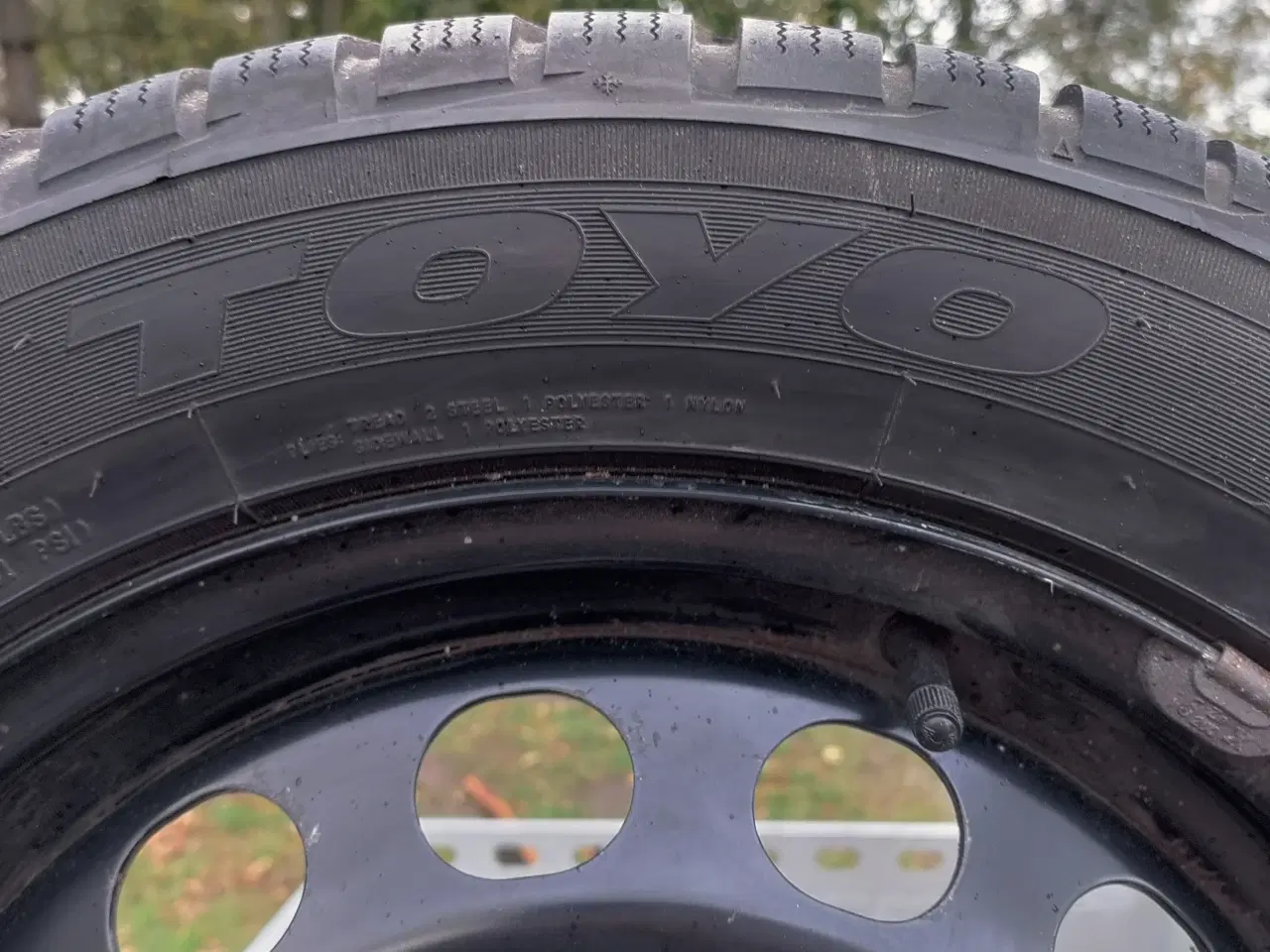 Billede 2 - Gode TOYO Vinterdæk 205/55 R16 på stålfælge