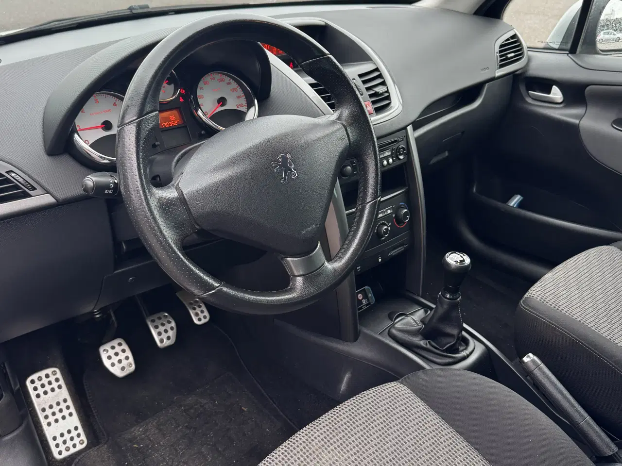 Billede 11 - Peugeot 207 1,6 HDI St.car 92 HK