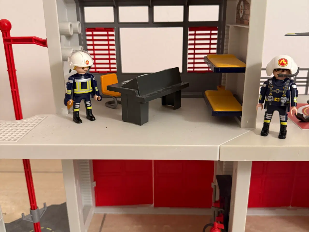 Billede 5 - Playmobil brandstation 9462