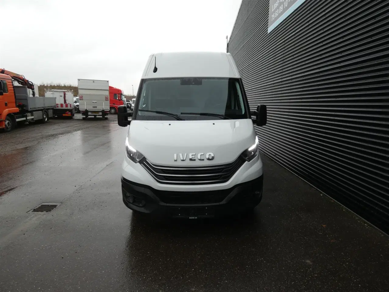 Billede 3 - Iveco Daily 35C18 12m3 3,0 D Hi-Matic 180HK Van 8g Aut.