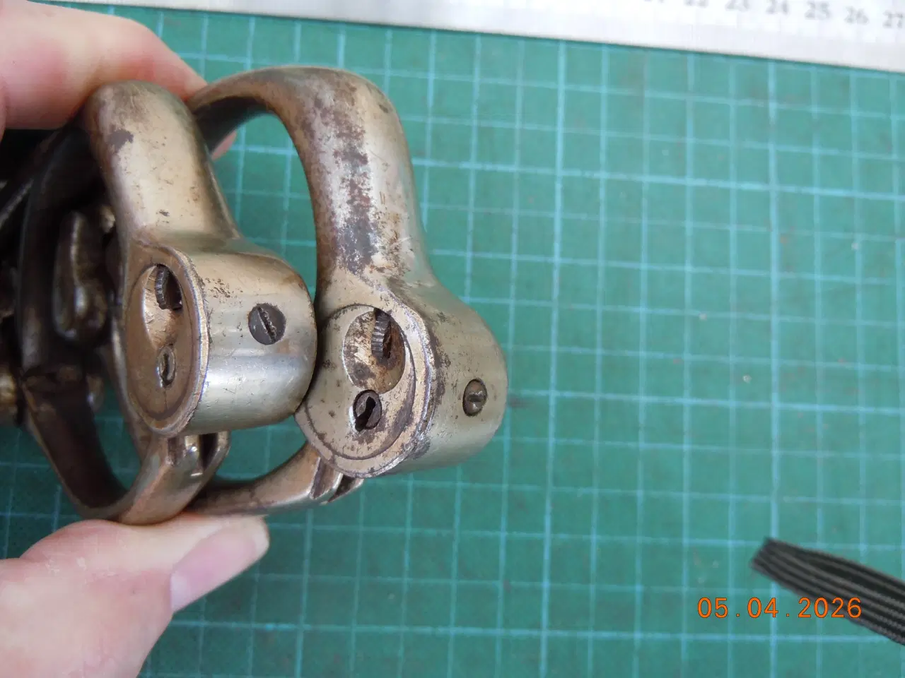 Billede 1 - Håndjern, antikke amerikanske med nøgle.