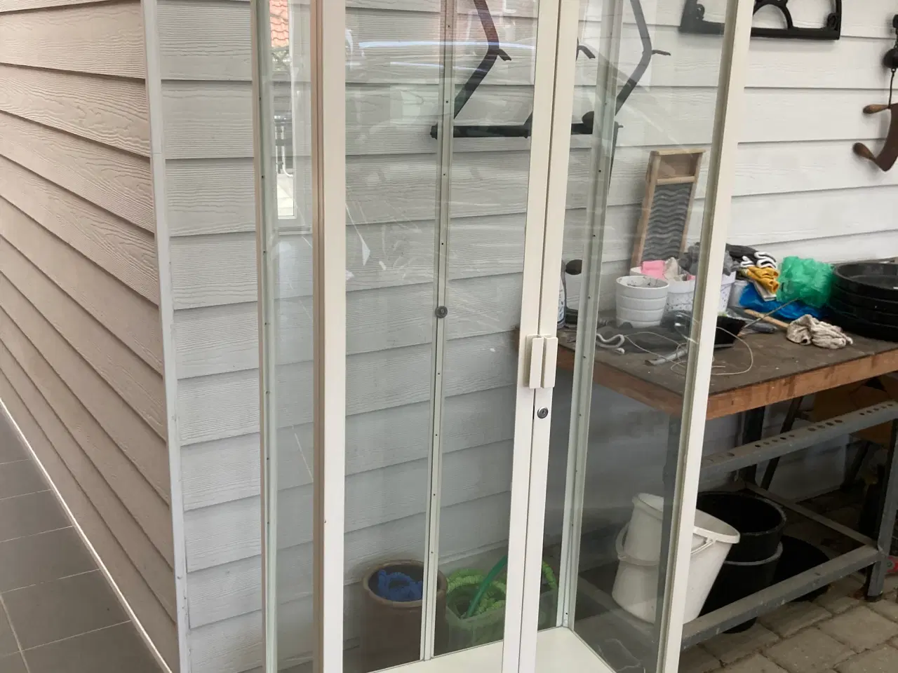 Billede 1 - Ikea Vitrineskab.