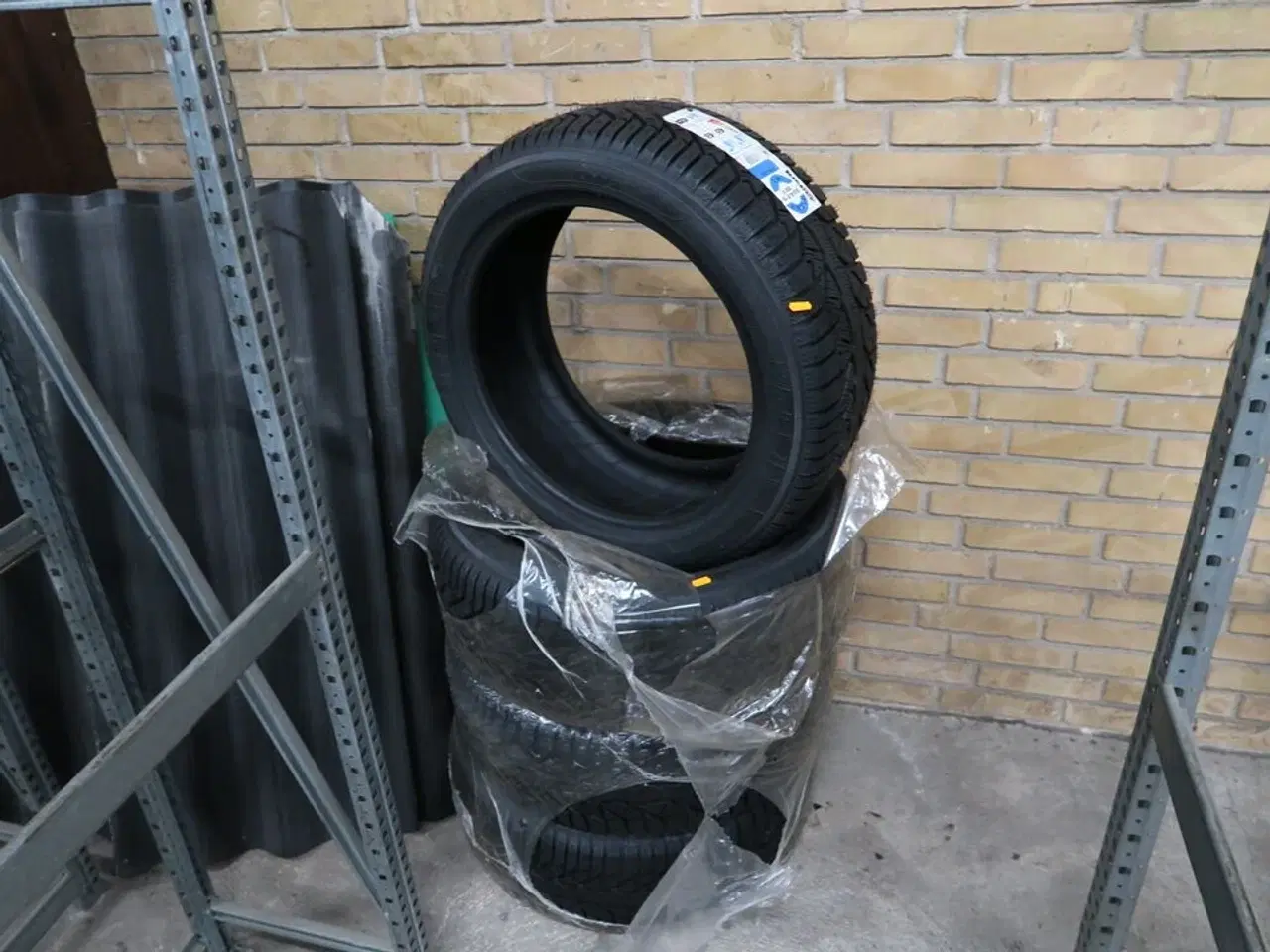 Billede 1 - 4 stk. dæk KLEBER 245/45 R 18 100 V