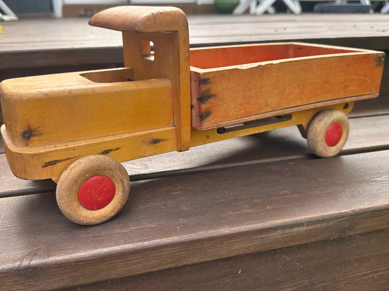 Billede 1 - Retro træ legetøjsbil