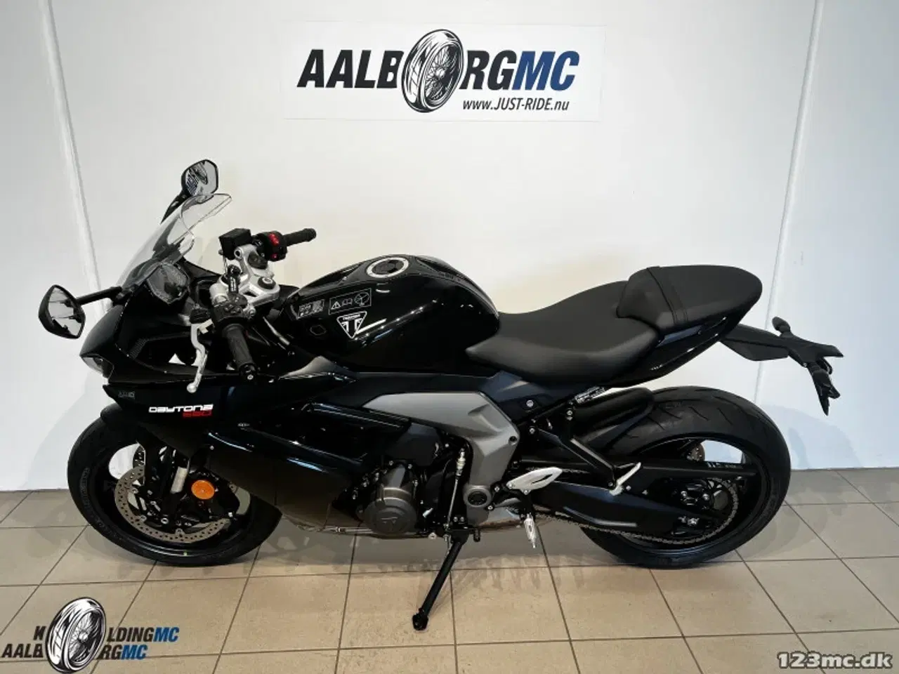 Billede 2 - Triumph Daytona 660 Sapphire Black