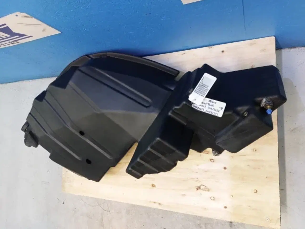 Billede 2 - John Deere 4320 Dieseltank LVA20259