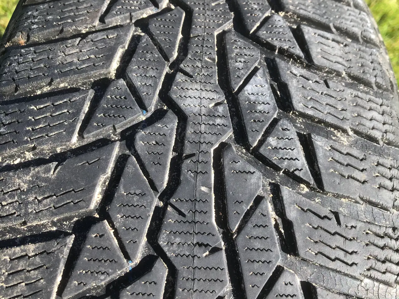 Billede 1 - Nokian vinterdæk 225/55 R17. 97h. sælges