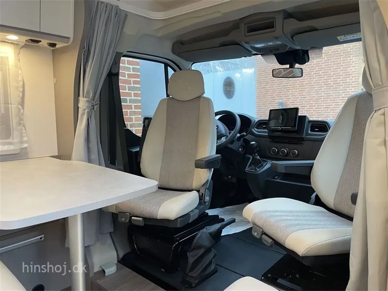 Billede 8 - 2024 - Etrusco V 6.8 SR Complete Sel.   Etrusco V 6.8 SR – Super Lækker Van fra Italienske Etrusco by Hymer