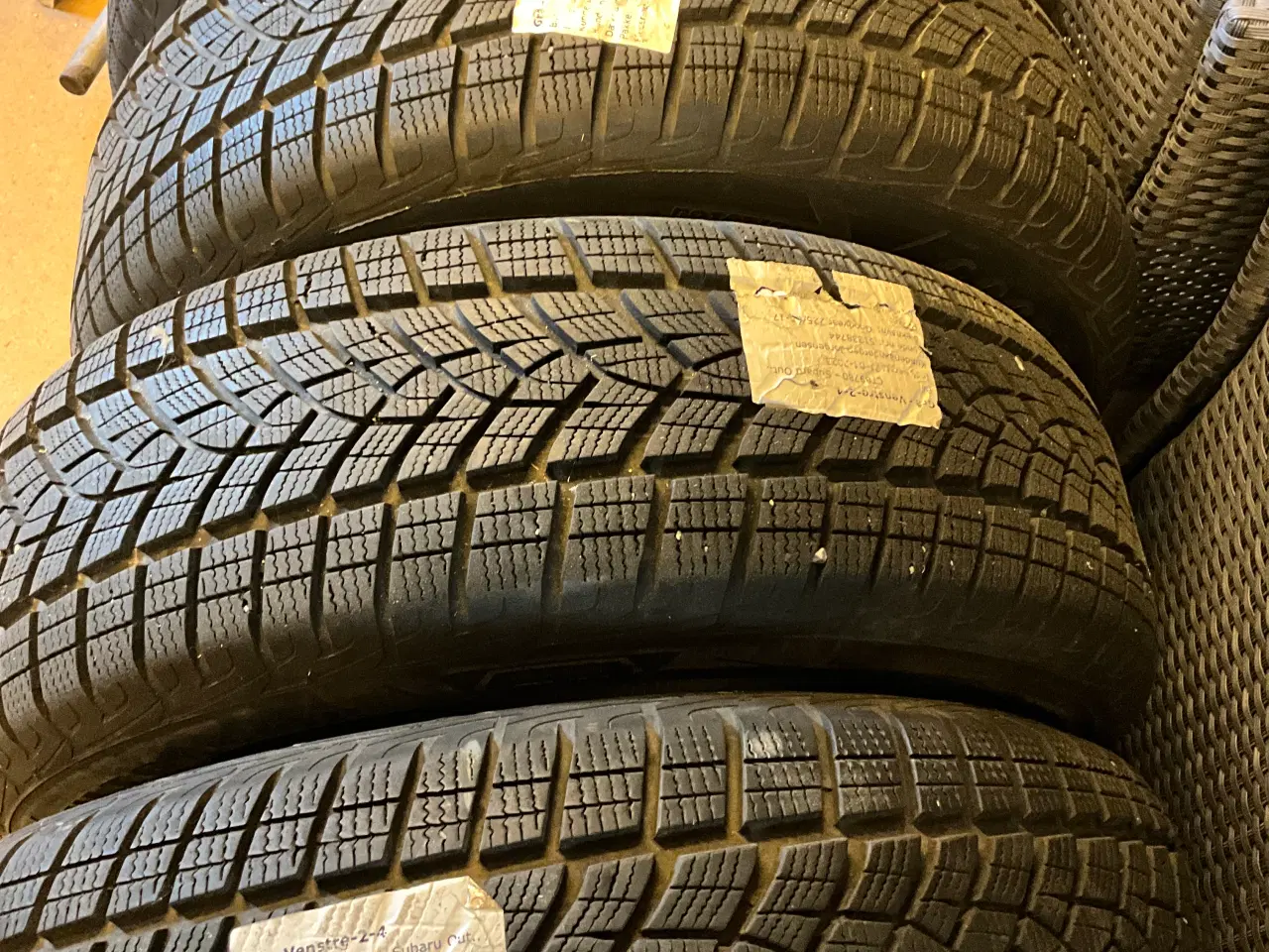 Billede 4 - Vinterdæk 225/65/17