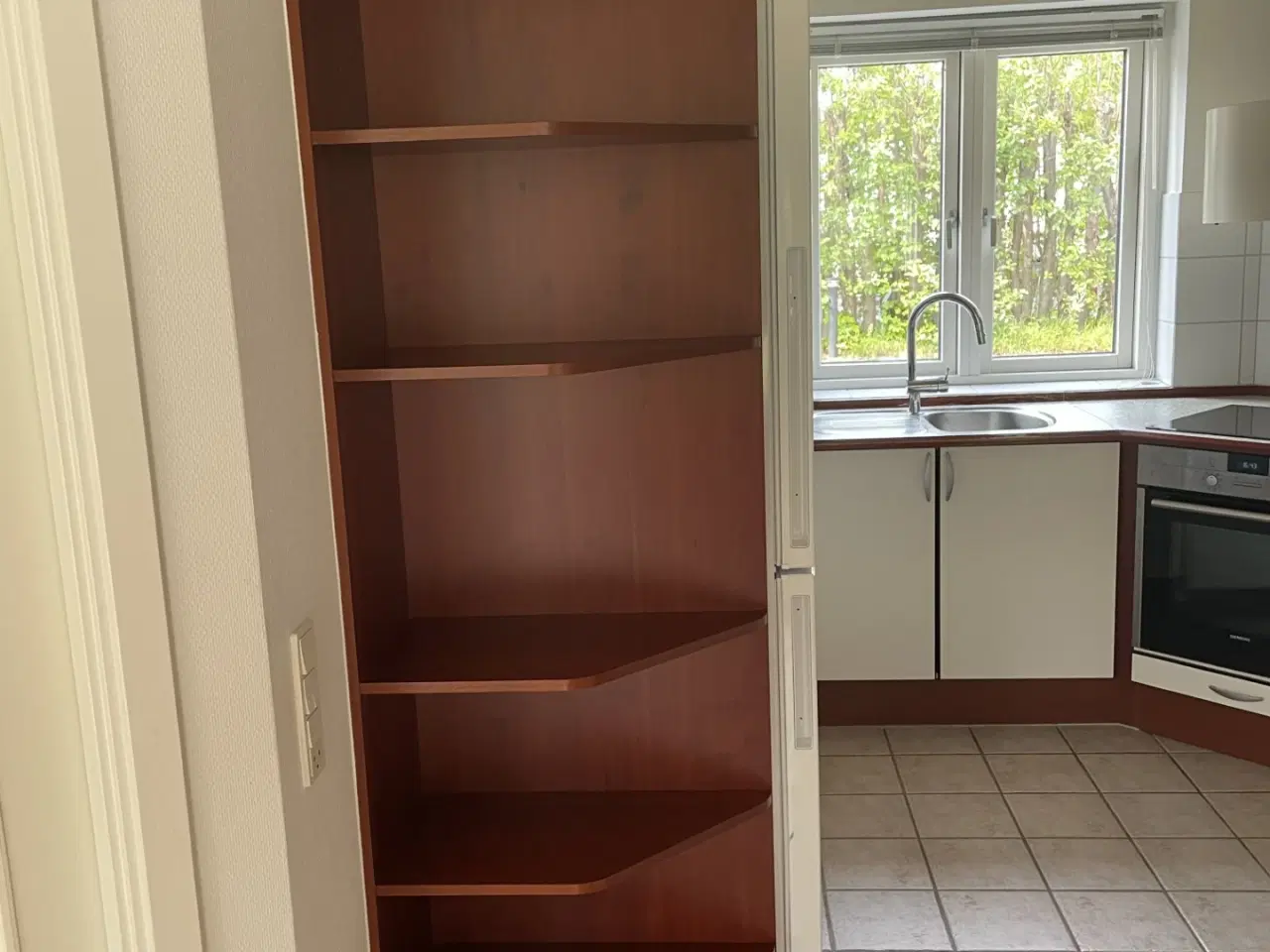 Billede 7 - Komplet køkken inkl. hvidevarer bortgives