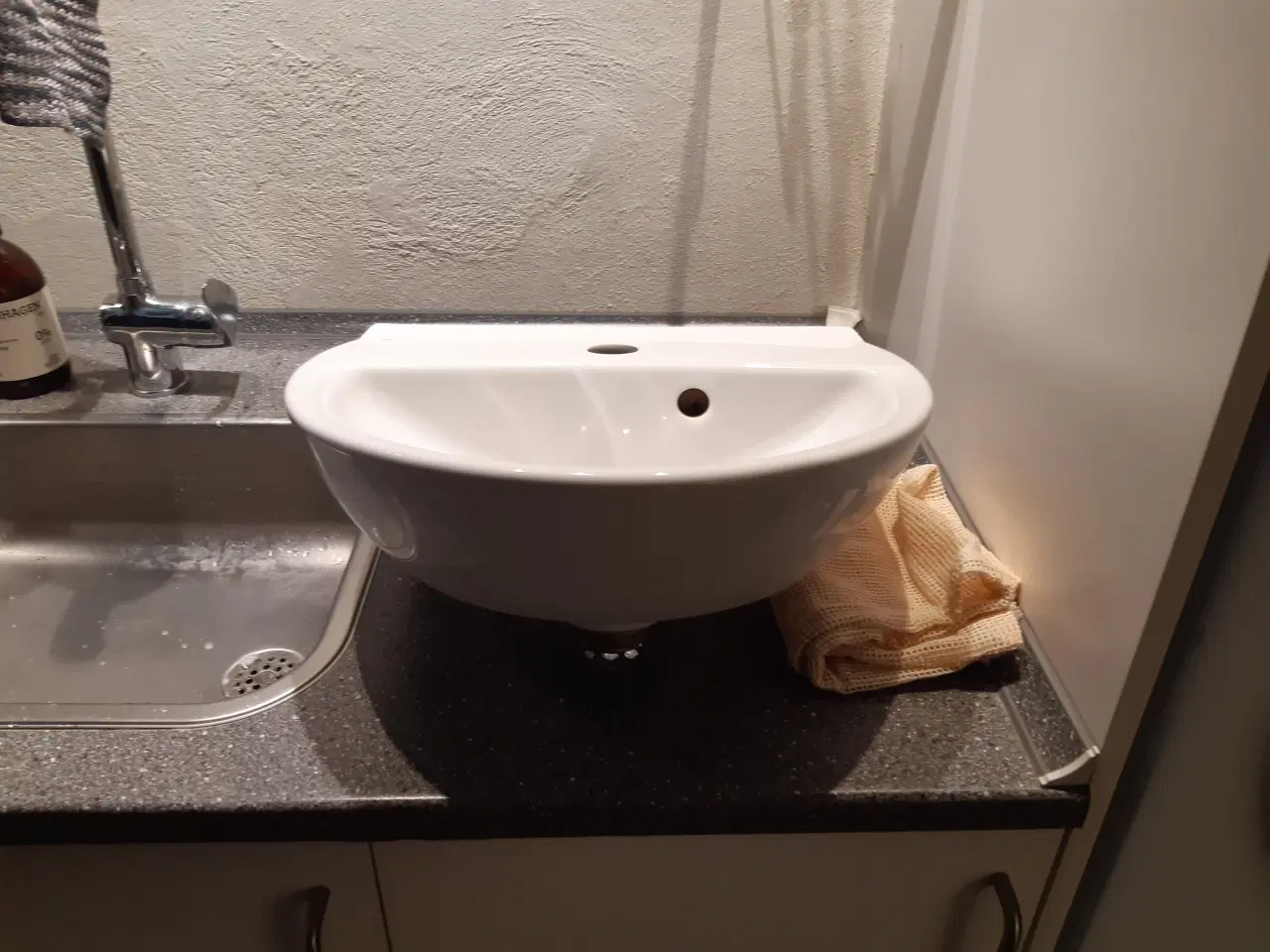 Billede 2 - Håndvask Ifø    model Spira