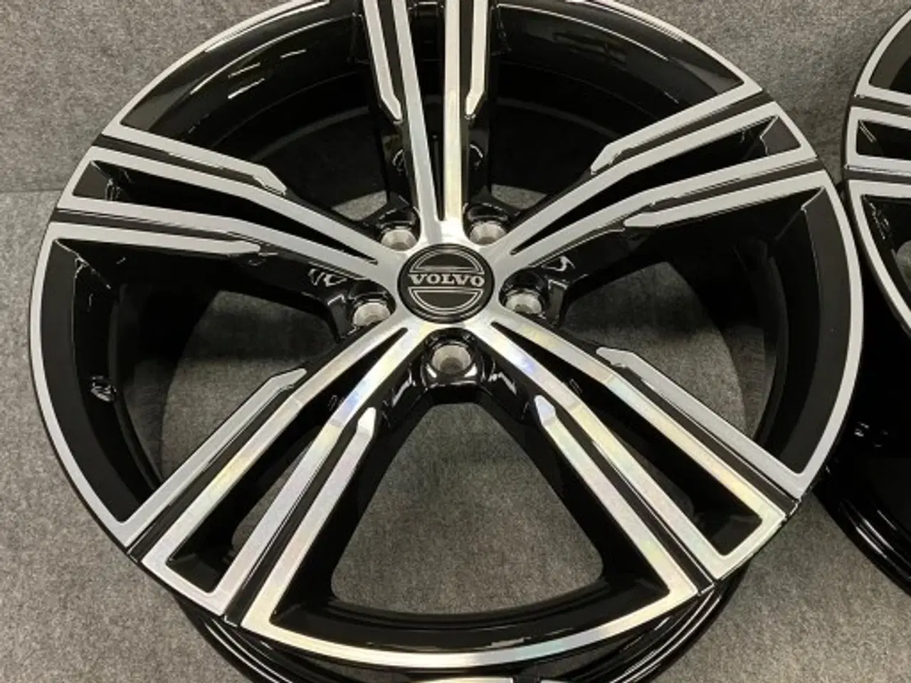 Billede 6 - ALUFÆLGE VOLVO V60 S60 19"