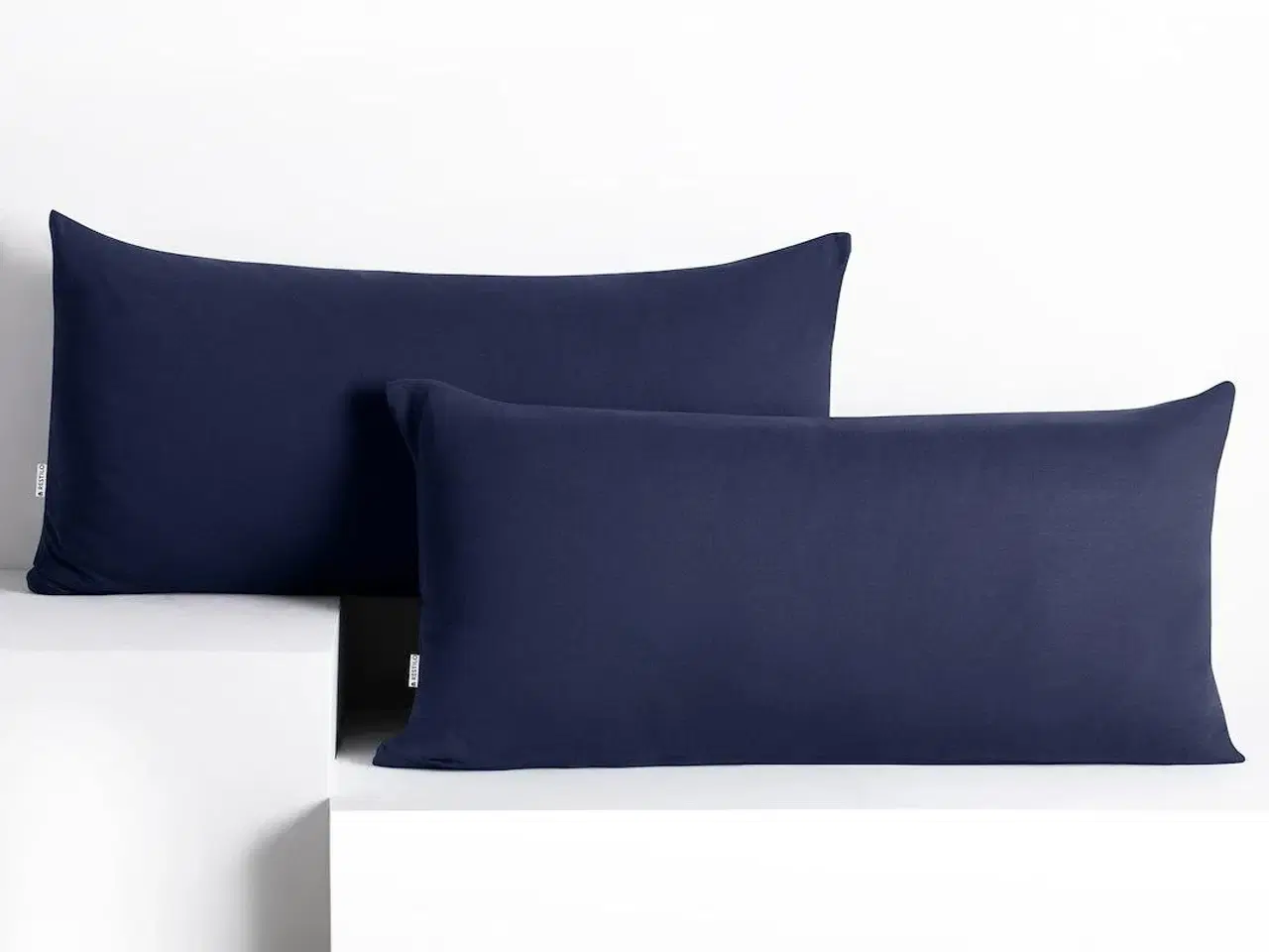 Billede 1 - DecoKing Amber pudebetræk 40×120 cm – marineblå jersey, sæt af 2