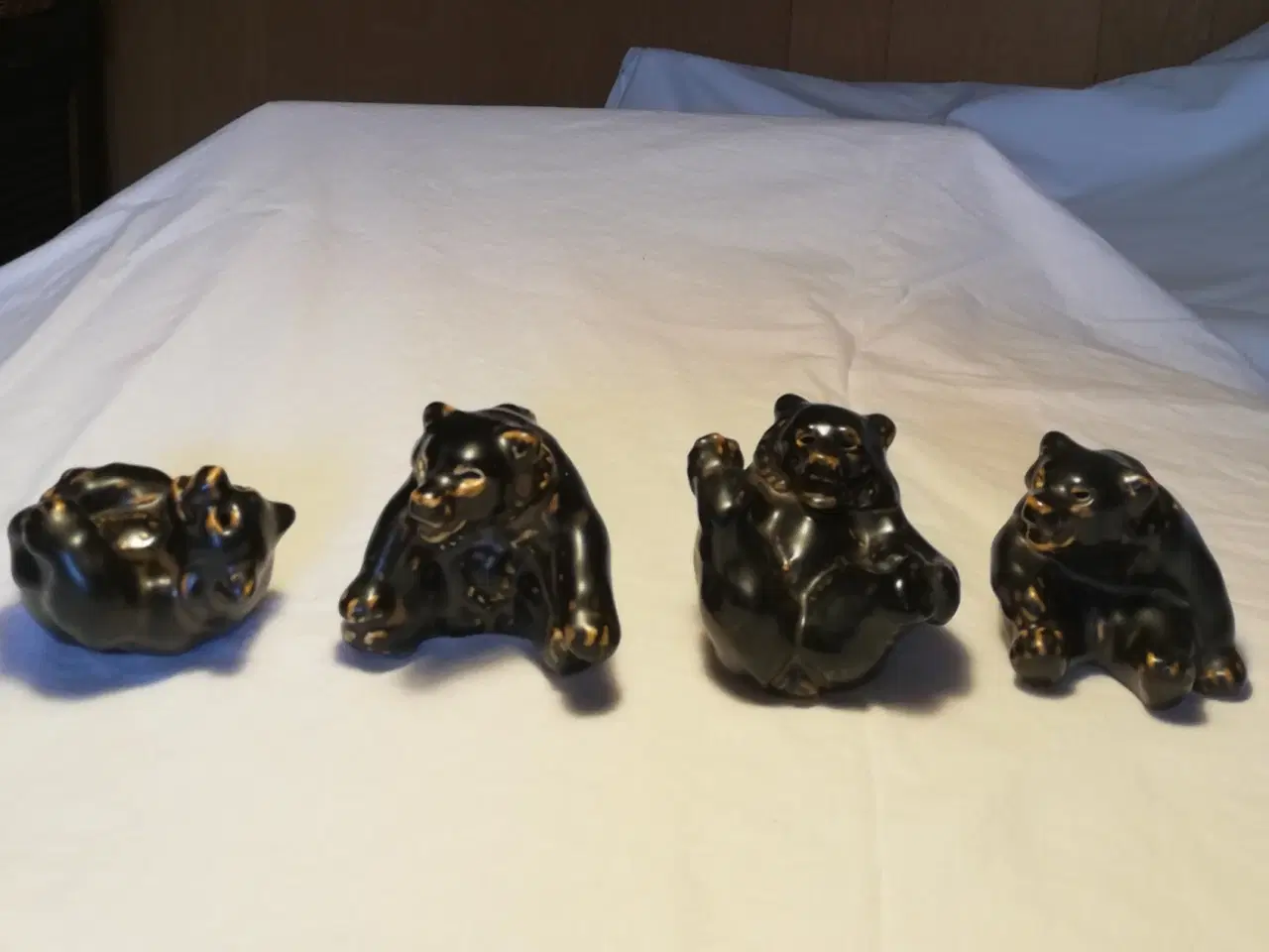 Billede 1 - Kongelige brune stentøjs bjørne de 4 sjældne