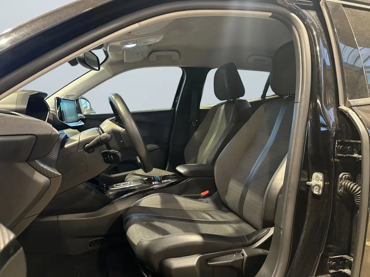 Billede 4 - Peugeot e-2008 50 Allure