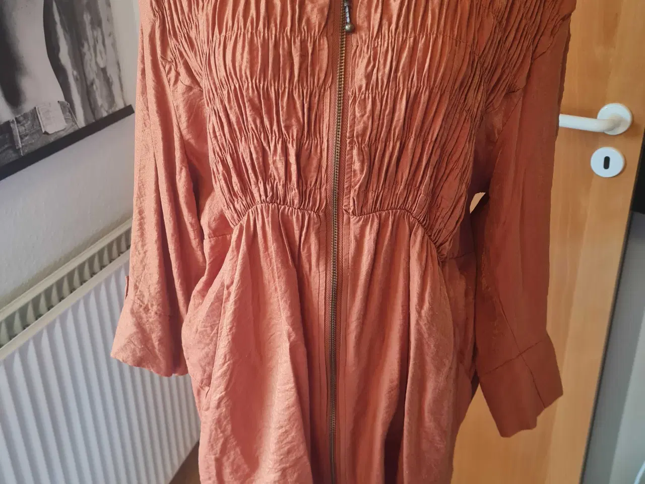 Billede 1 - Zhenzi jakke str m 46-48 rustbrun