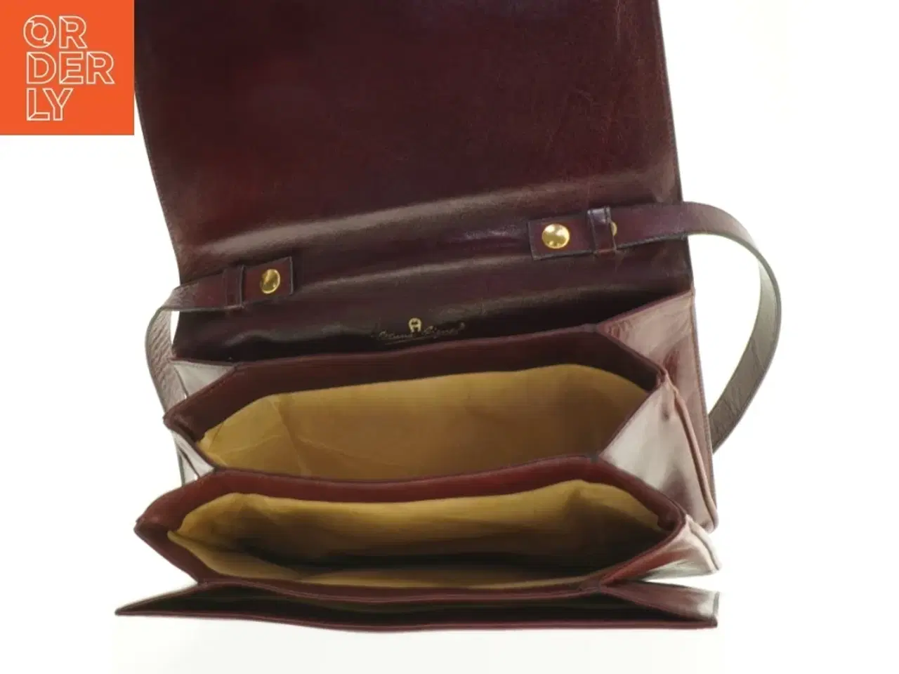 Billede 3 - Lædertaske (str. 31 x 20 cm)