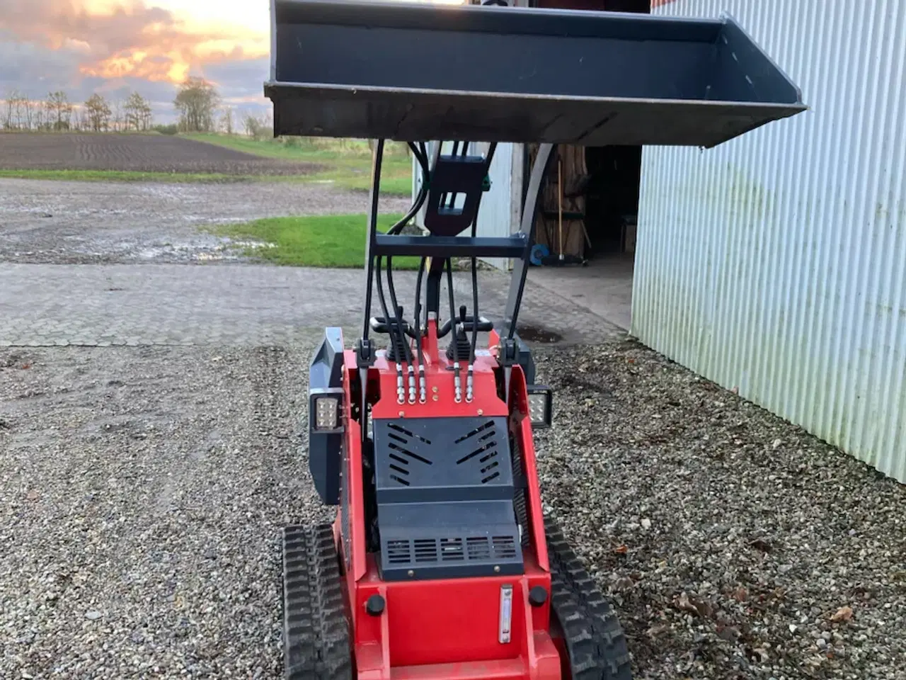 Billede 3 - Minilæsser på bælter 