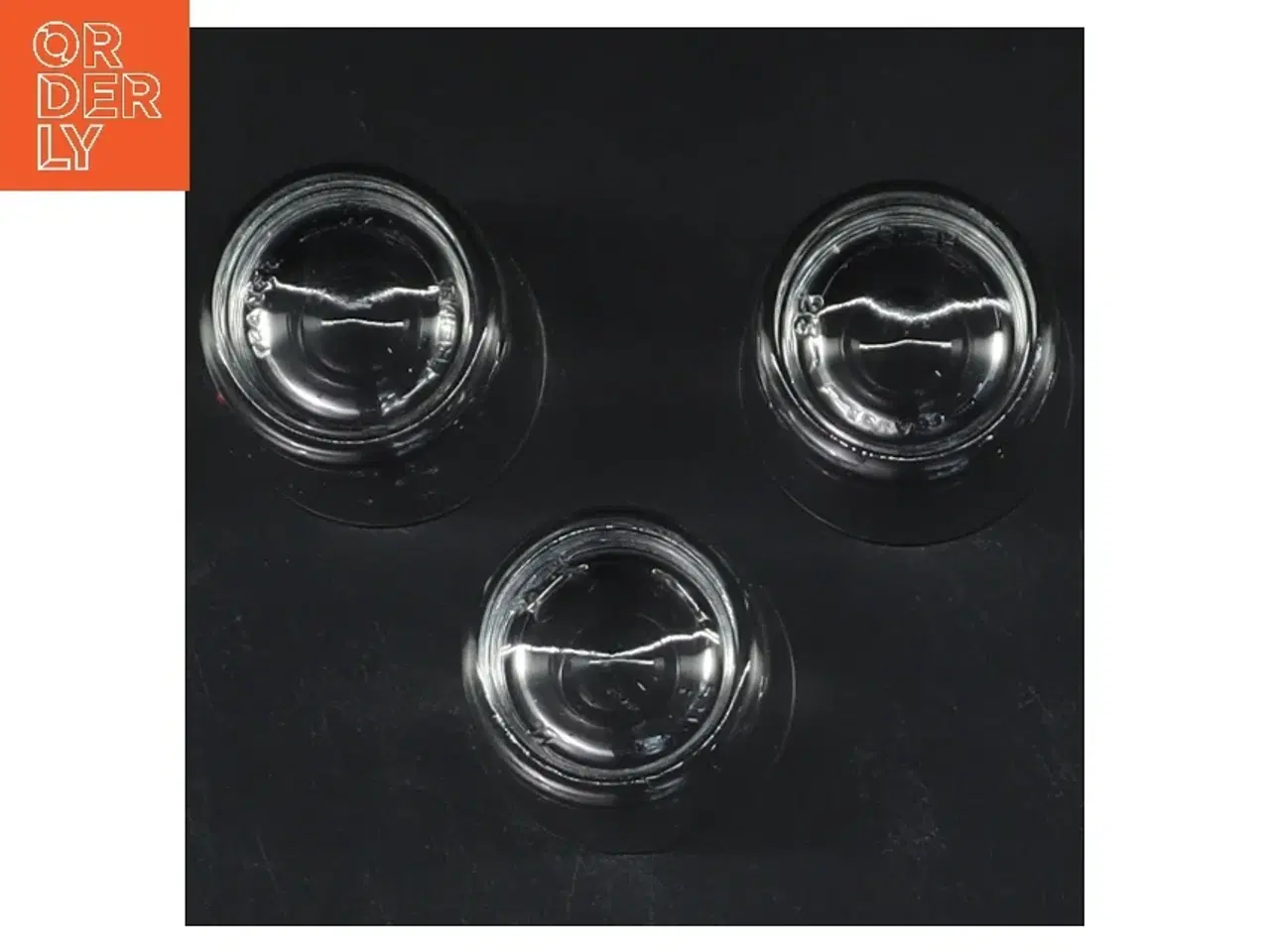 Billede 3 - Små glas (str. 3 stk Ø 4,5 cm længde 4,5 cm)