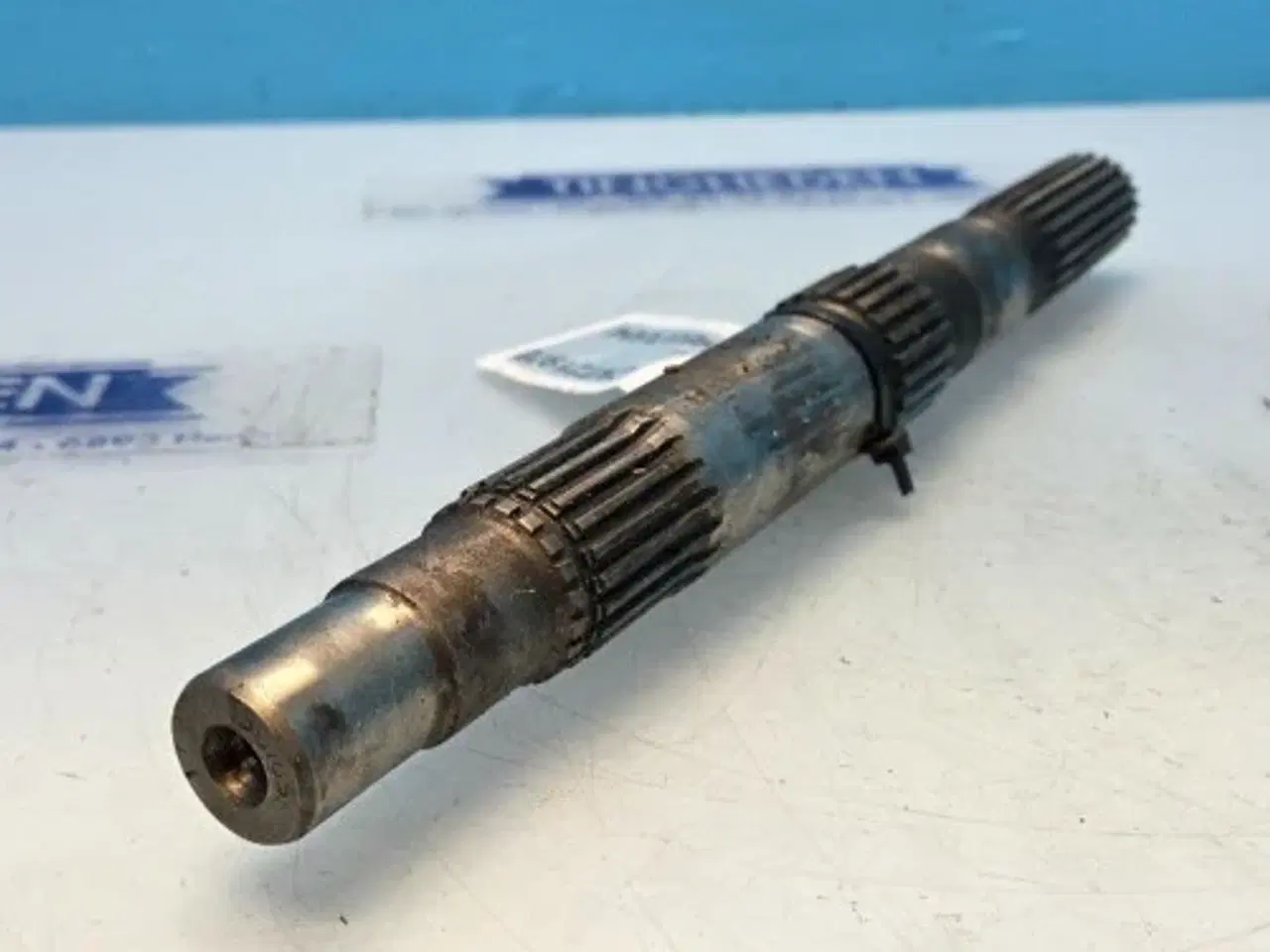 Billede 9 - John Deere 1830 Pto Aksel T30765