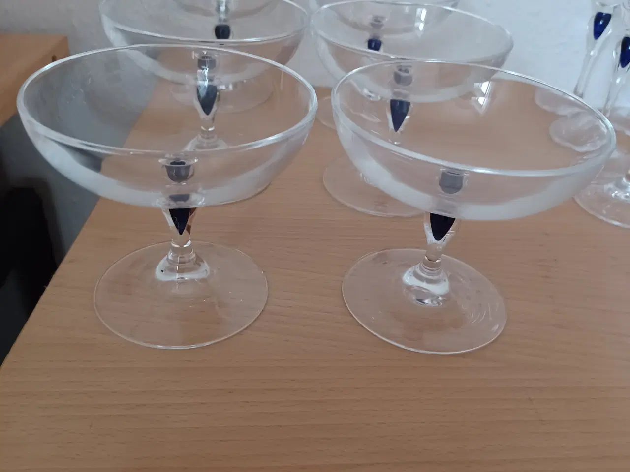 Billede 9 - 94 stk Blå Safir krystal glas