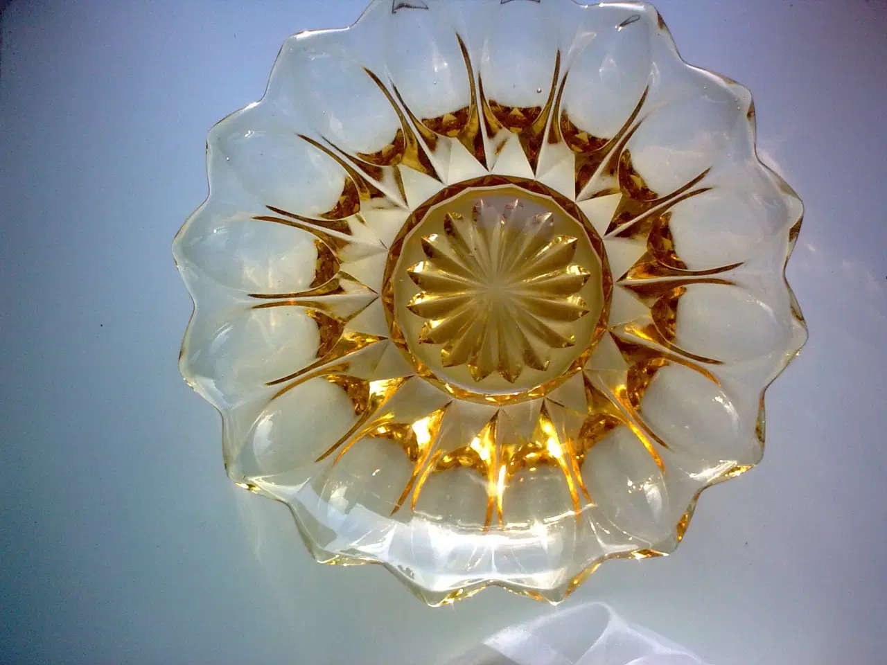 Billede 1 - Gul glas skål retro SOLO salg & rav tone