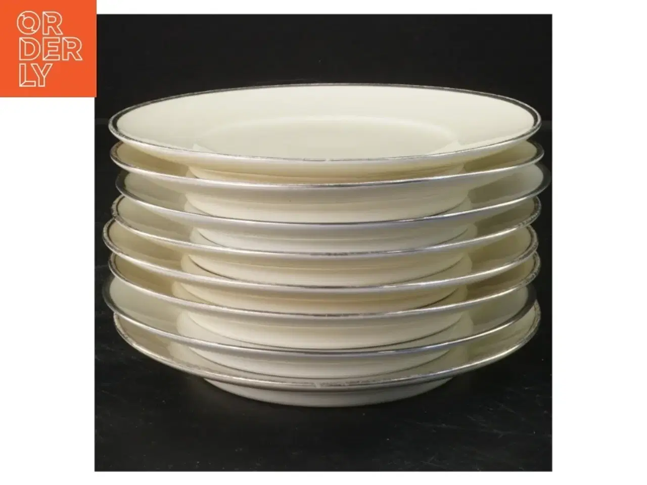 Billede 1 - Sæt af b&g tallerkener fra Royal Copenhagen (str. Ø 15,5 cm)